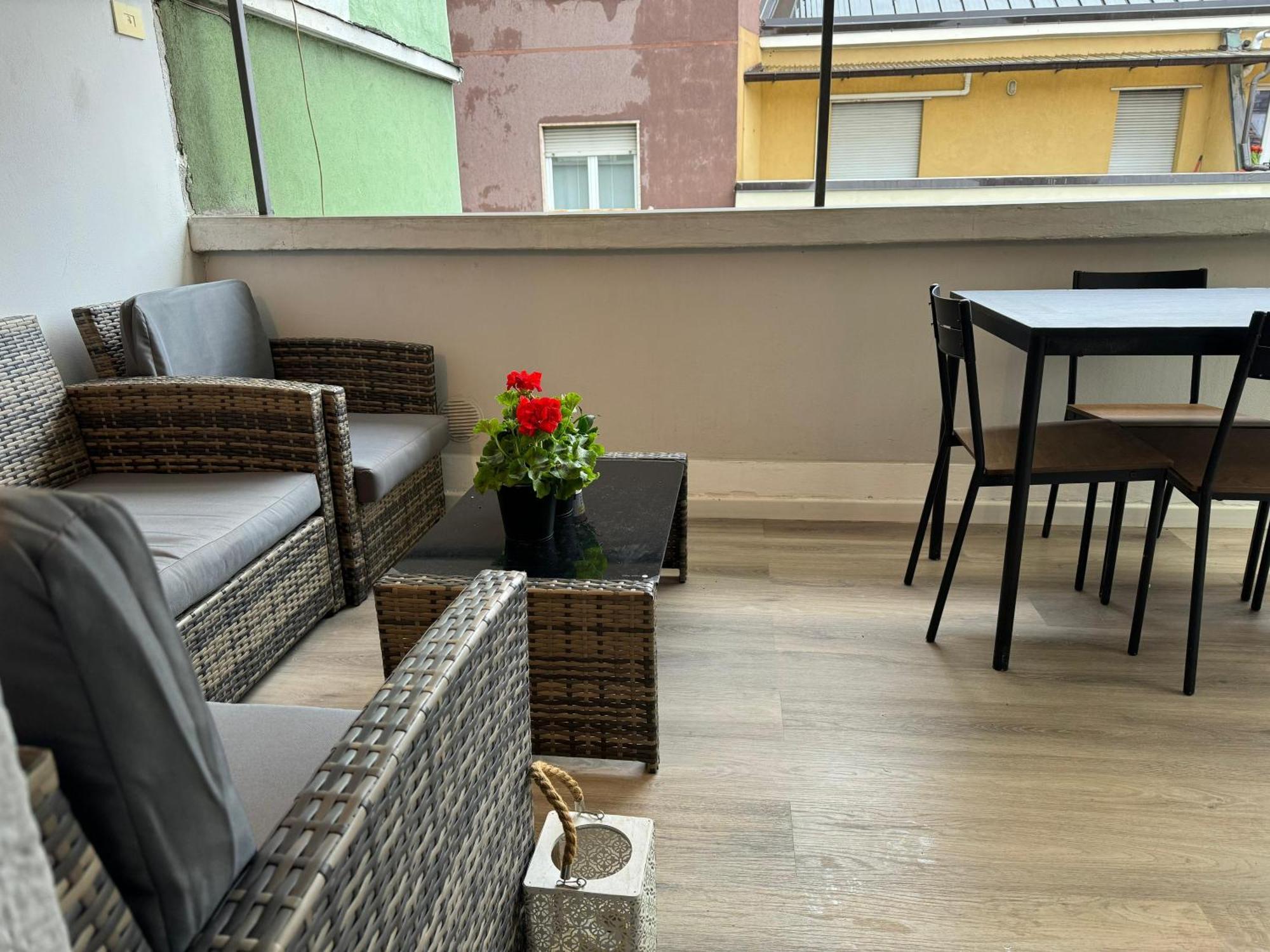 Apartamento La Casa Di Tom - Homy Milano Exterior foto